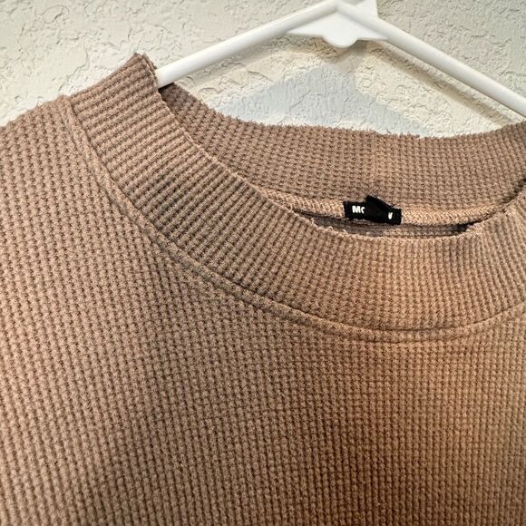 Monrow Chocolate Brown Thermal Mock Neck Drop Shoulder Top - Size L - EUC - Picture 5 of 6